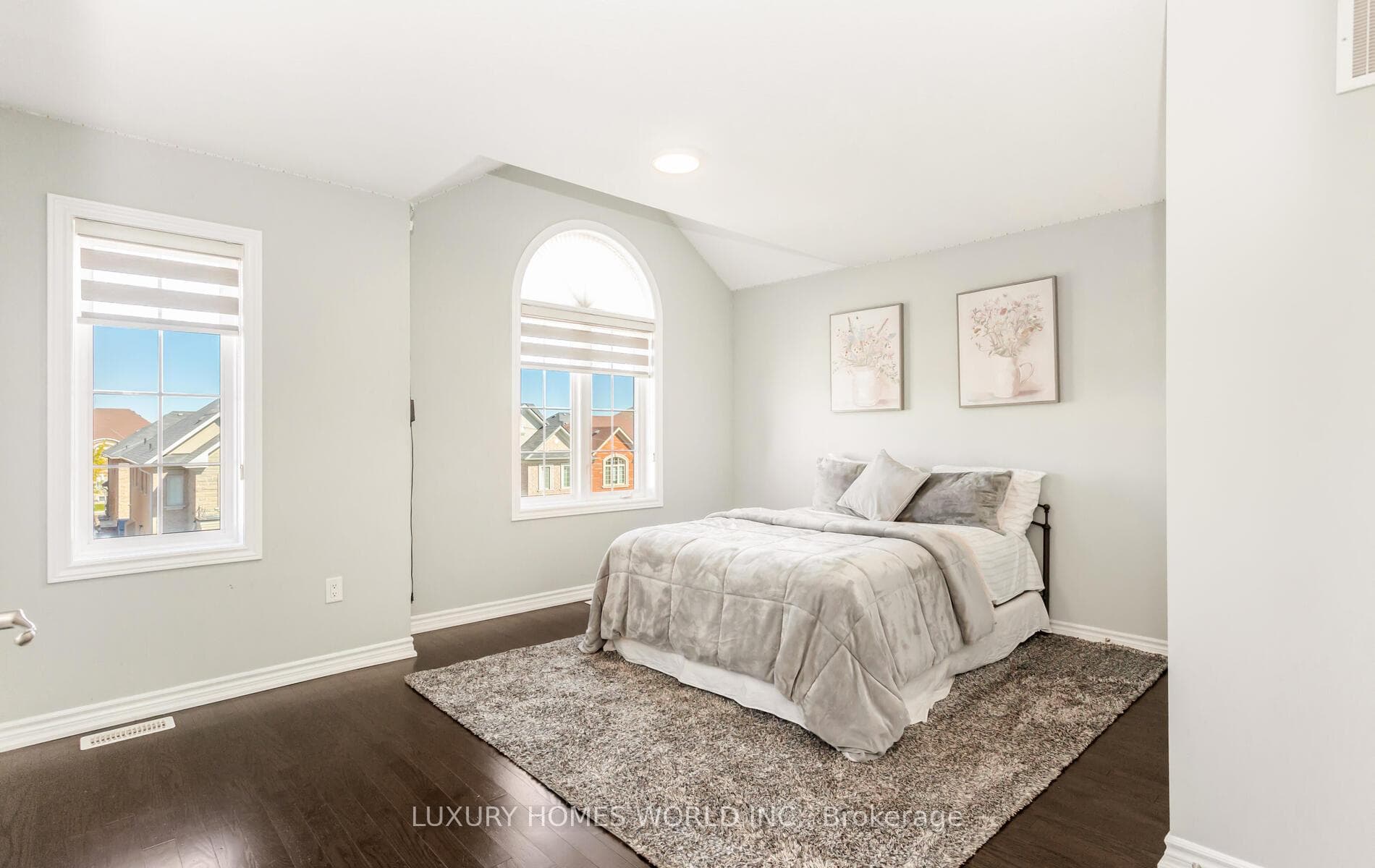 424 Brisdale Drive photo 24