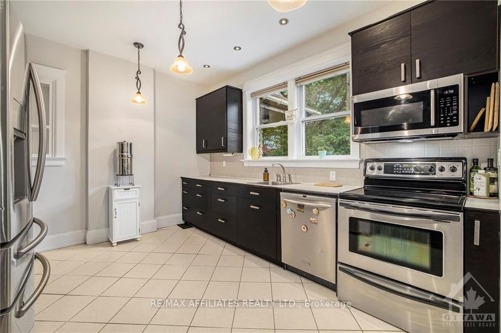 7 DRUMMOND Street photo 11