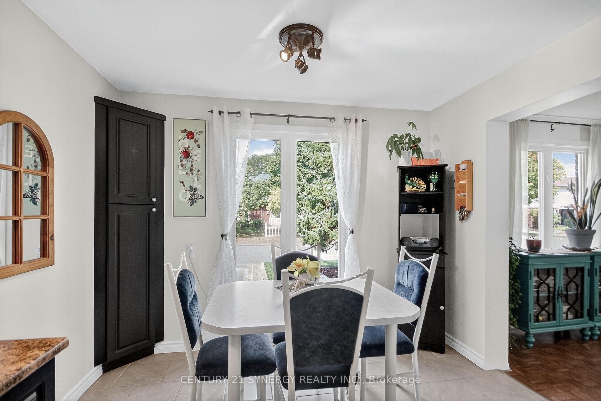 61 Fieldgate Drive photo 8
