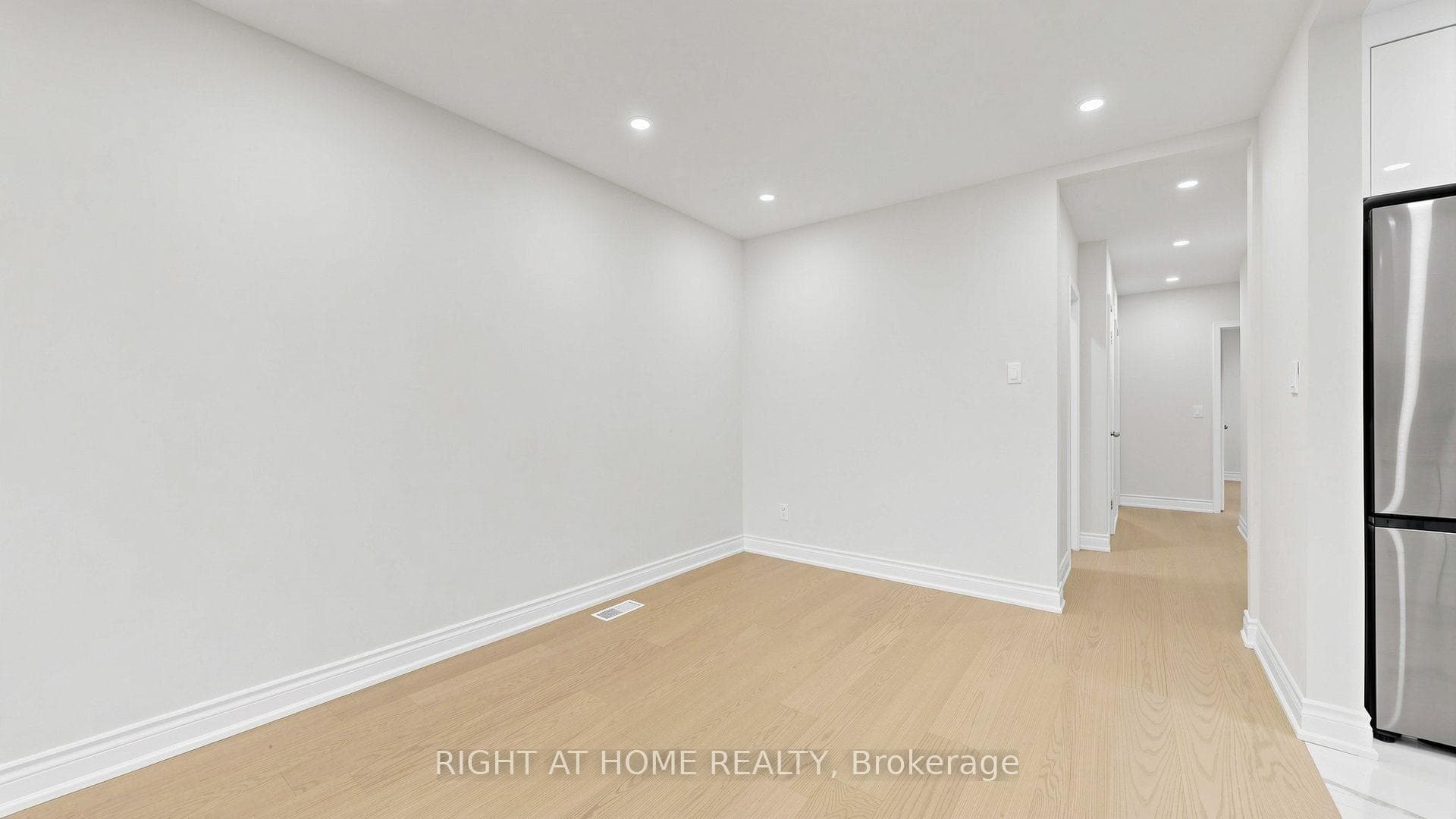 76 Fenside Drive photo 8