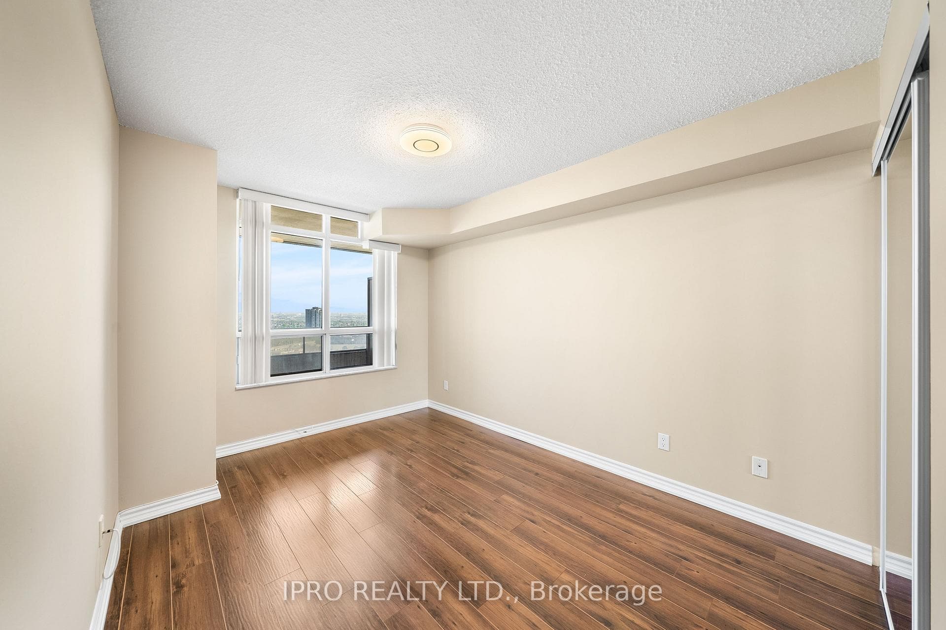 35 Kingsbridge Garden Circle Unit 2106 photo 15