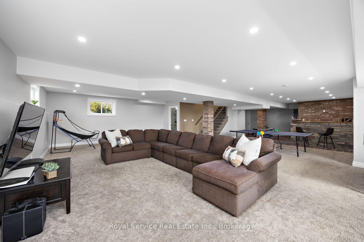Oversized Rec Room