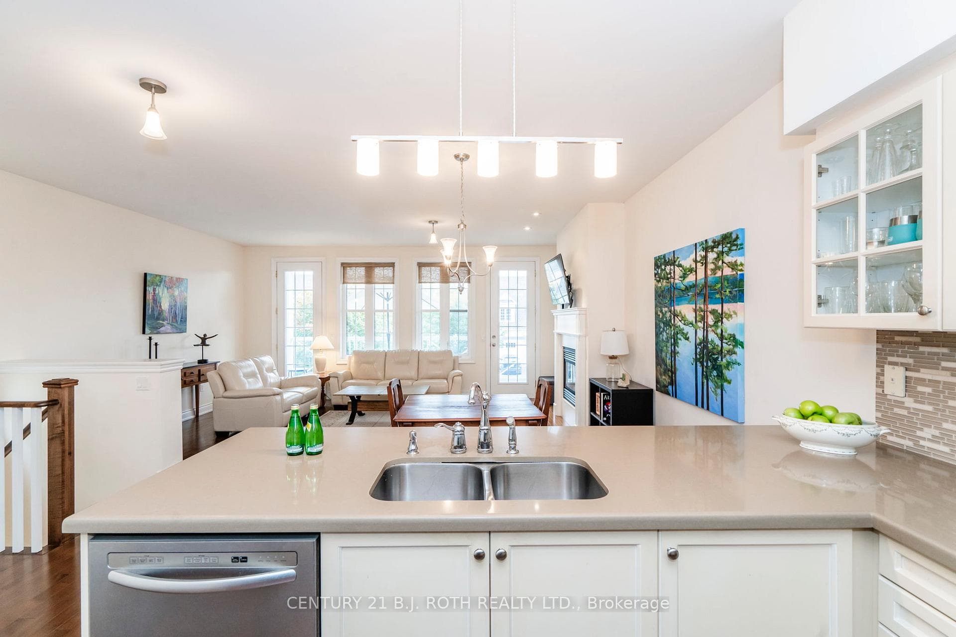 145 Wycliffe Cove N/A photo 20
