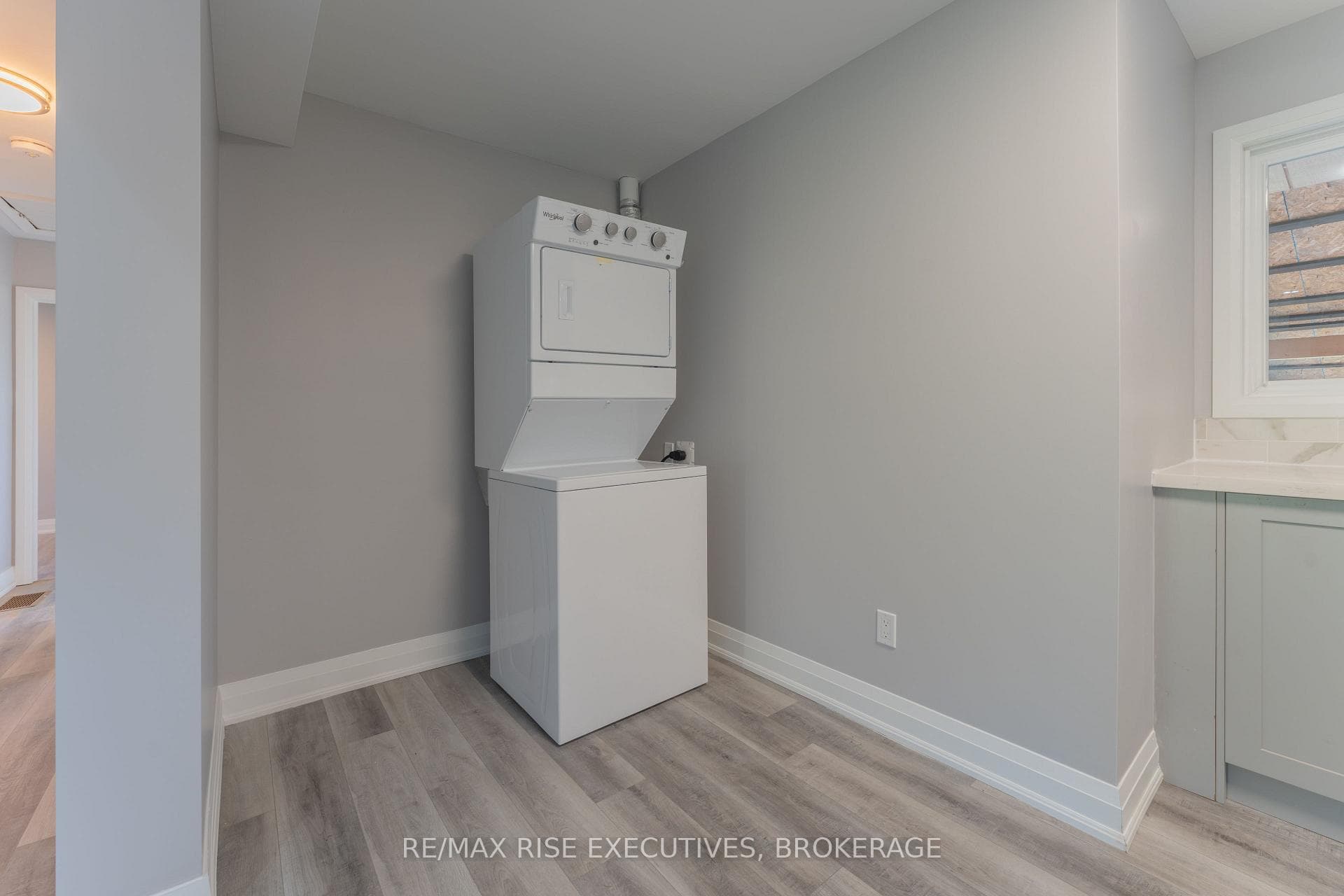 740 Collins Bay Road Unit 1 photo 12