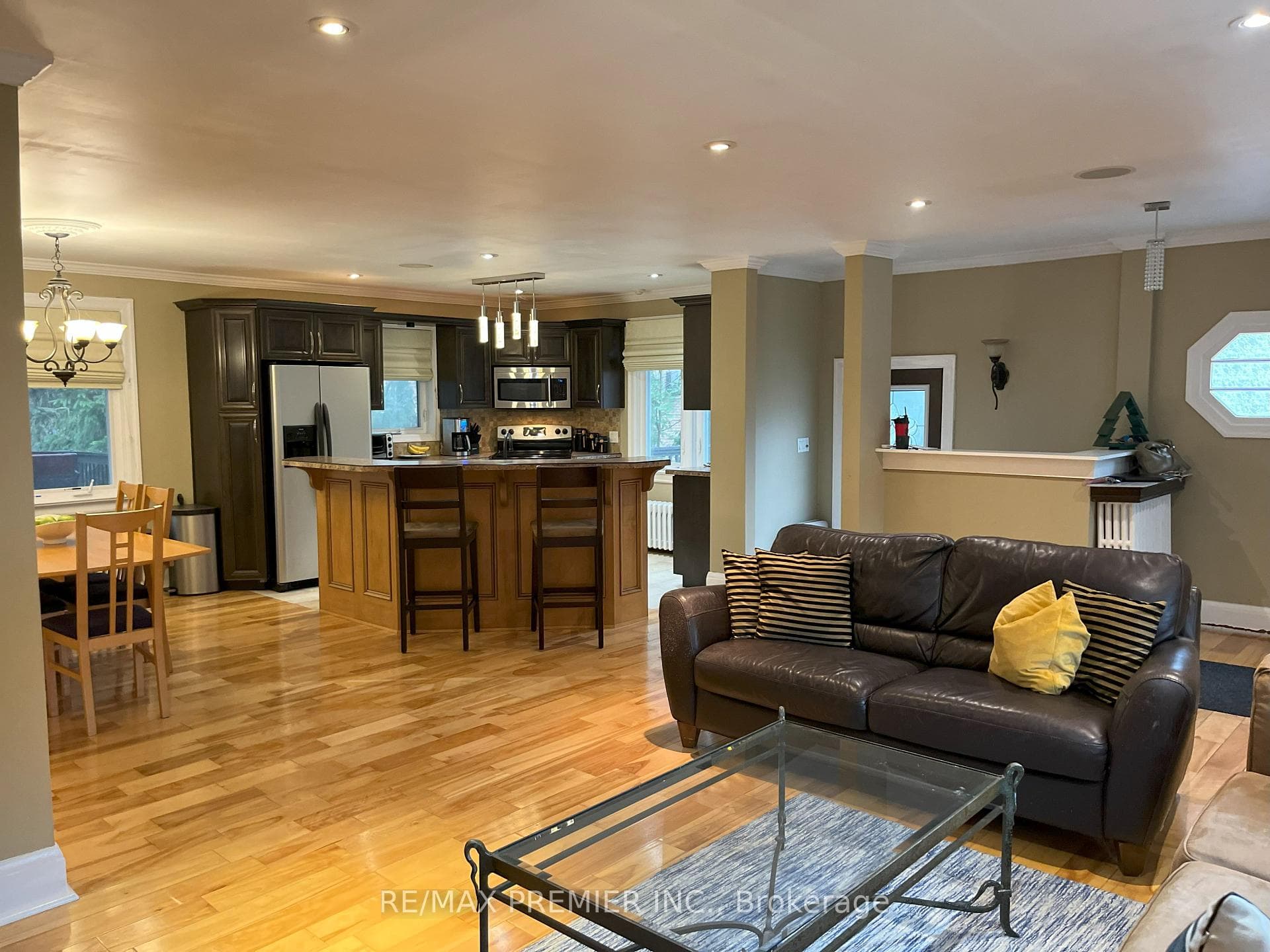 115 Raglan Street photo 6