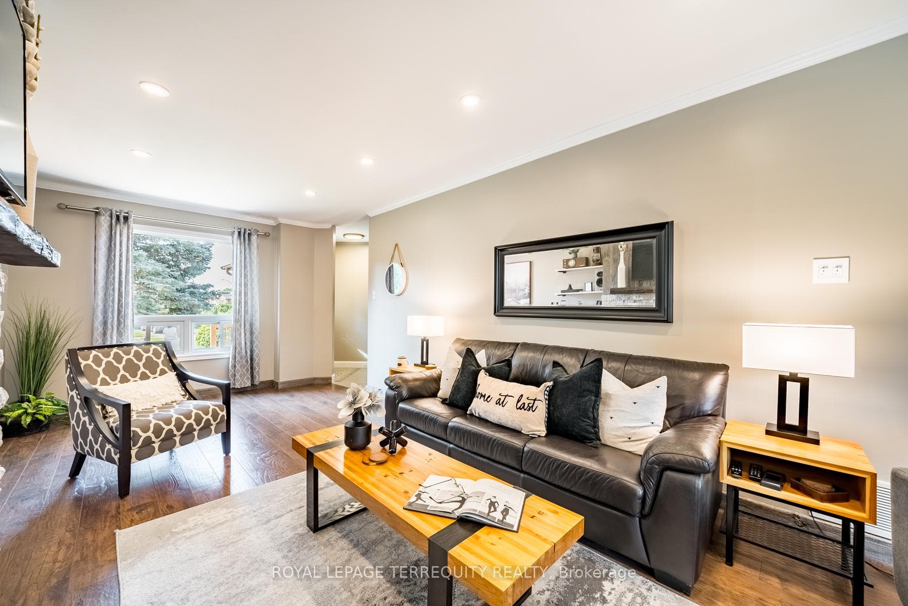 8 Furrow Drive photo 5