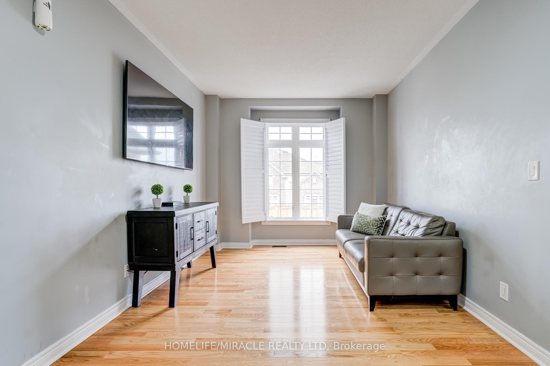 81 Willoughby Way photo 5