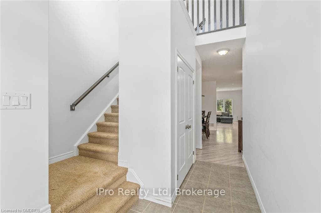 81 WARDLAW Avenue photo 8