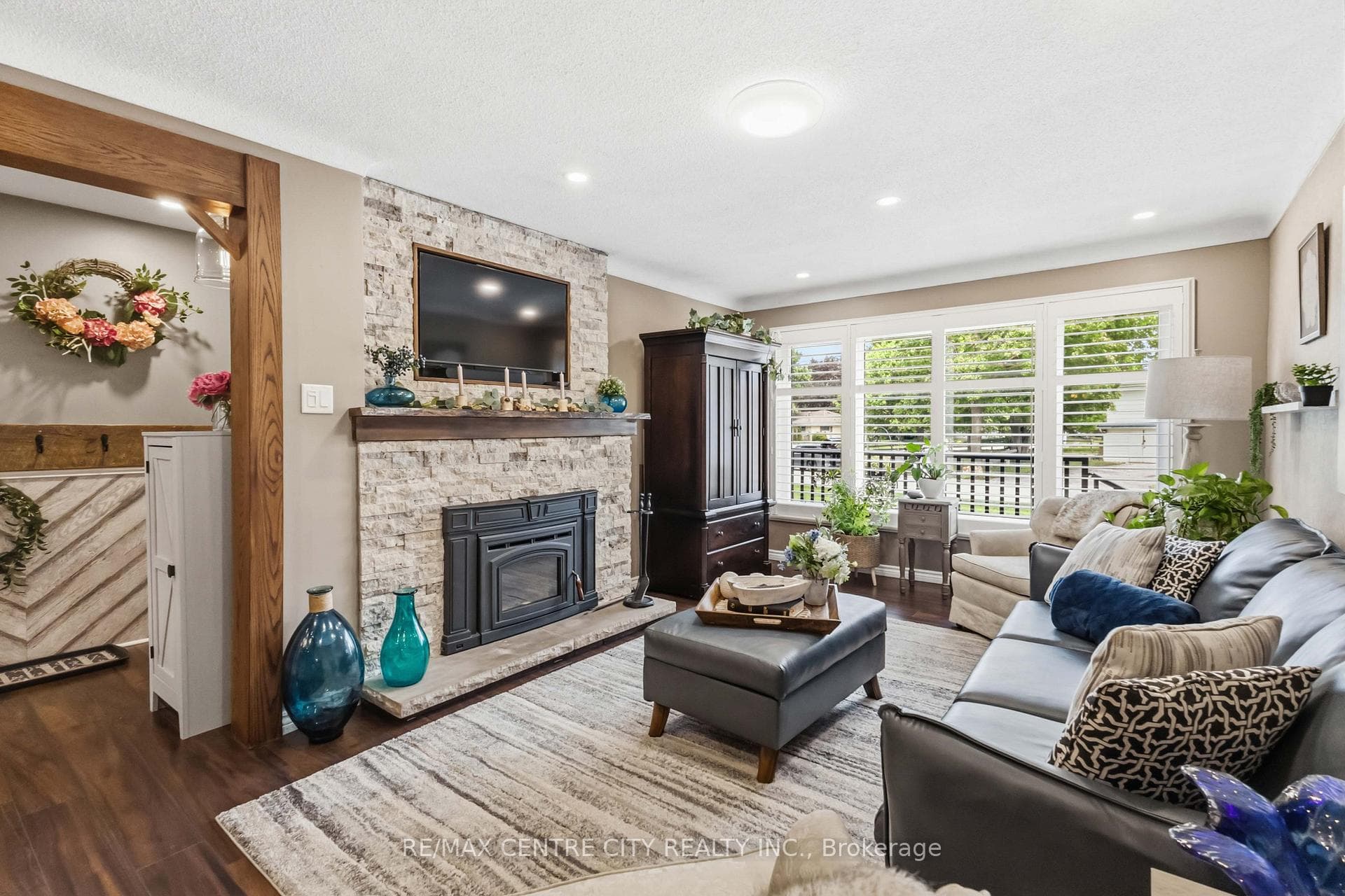 70 Brentwood Crescent photo 6