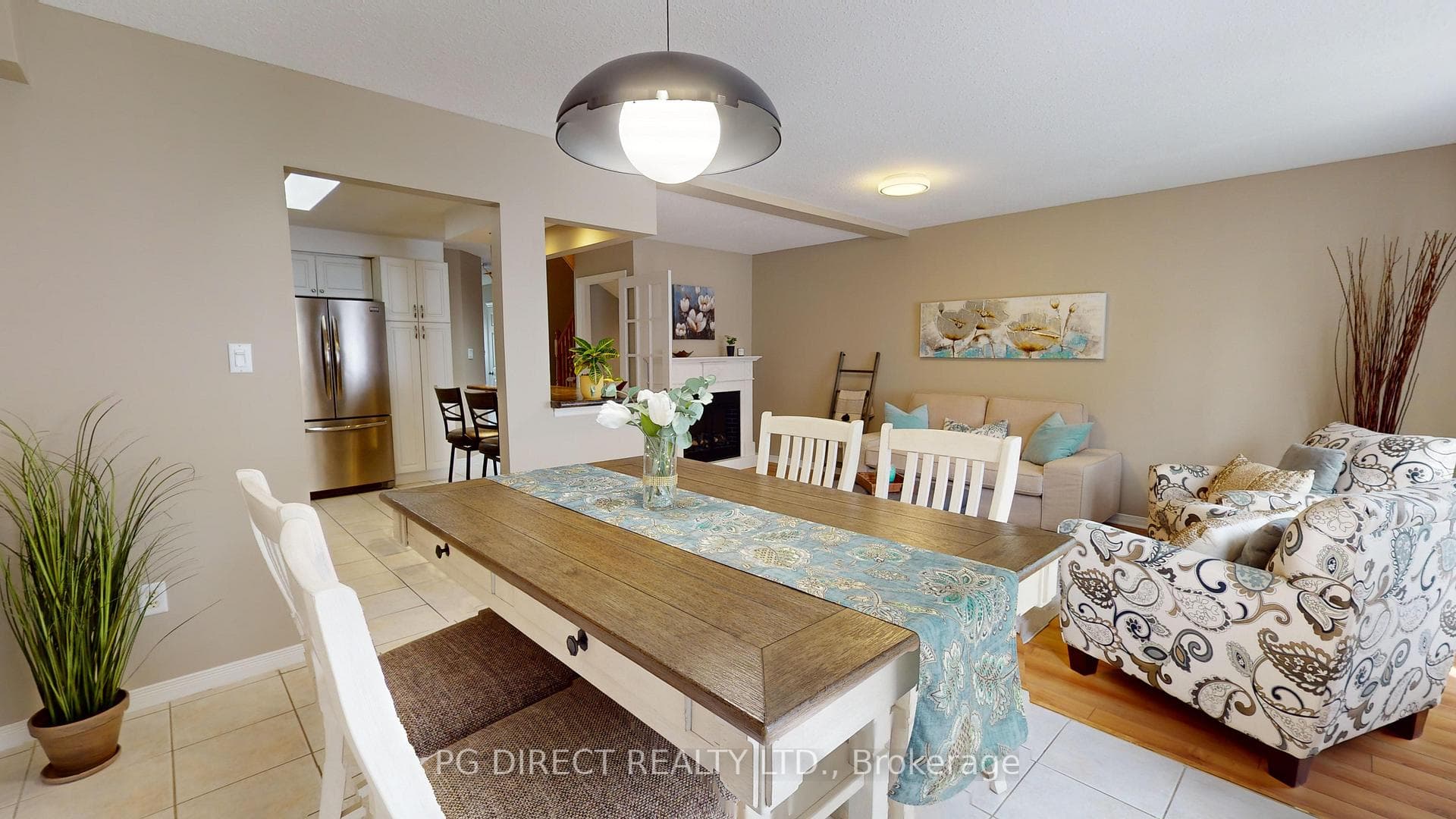 1751 Upper Wentworth Street photo 6