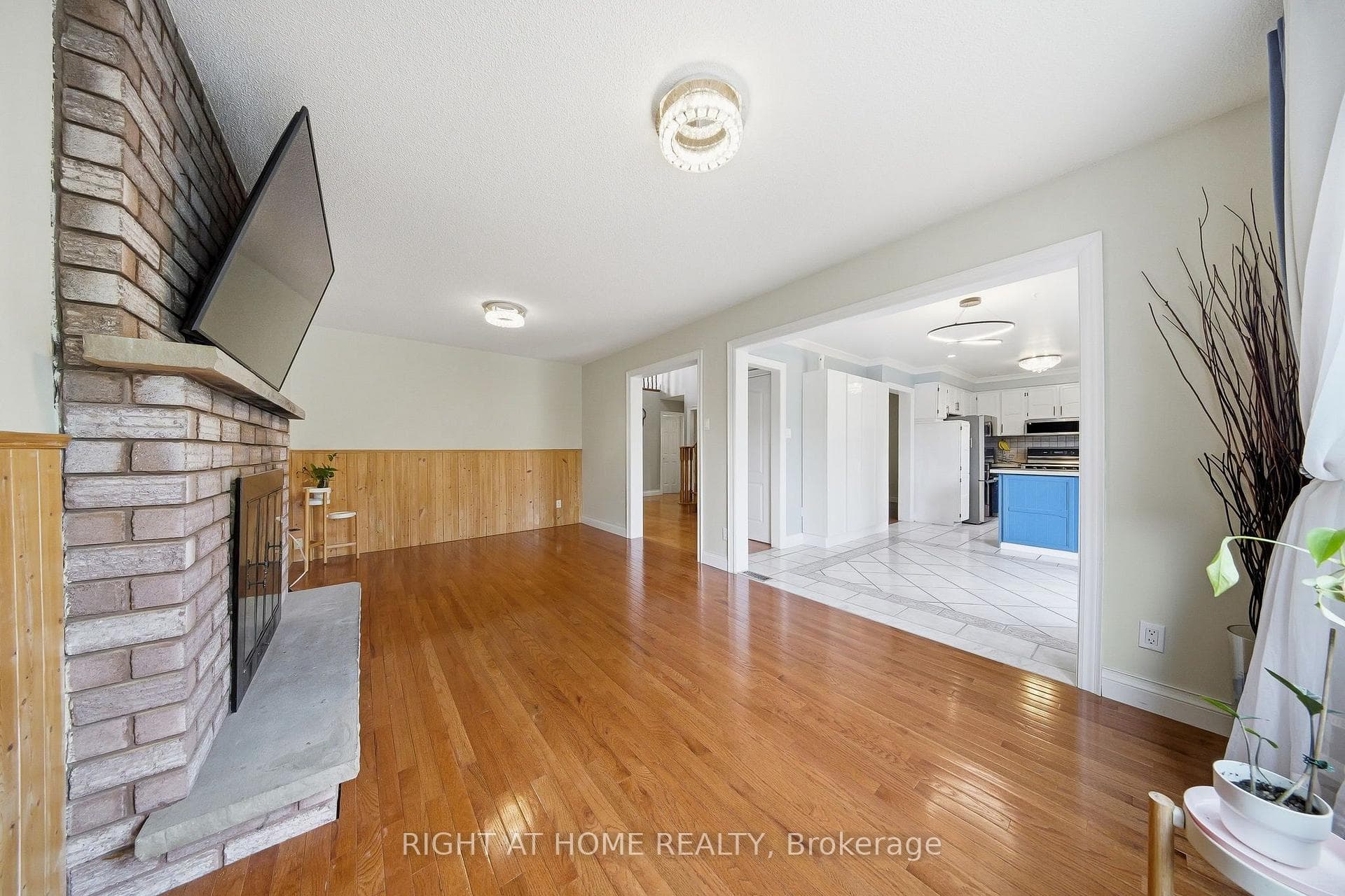 29 Sunforest Drive photo 19