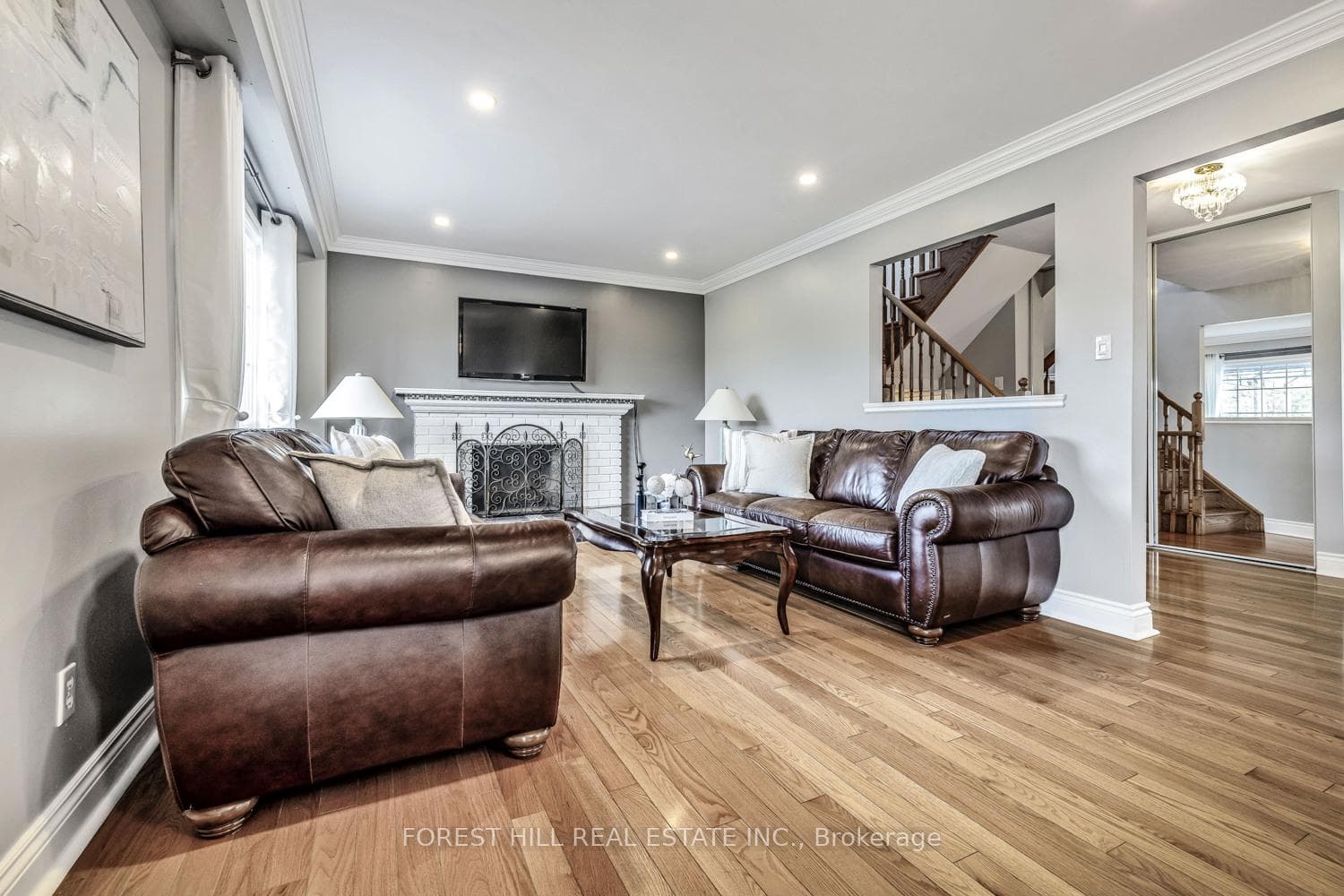 140 Valdor Drive photo 13