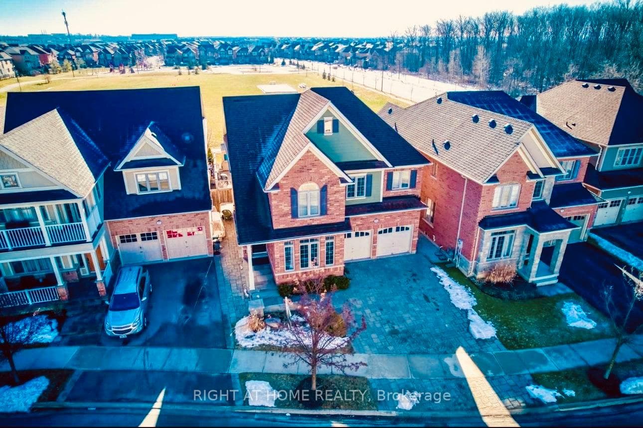 94 Forbes Terrace photo 2