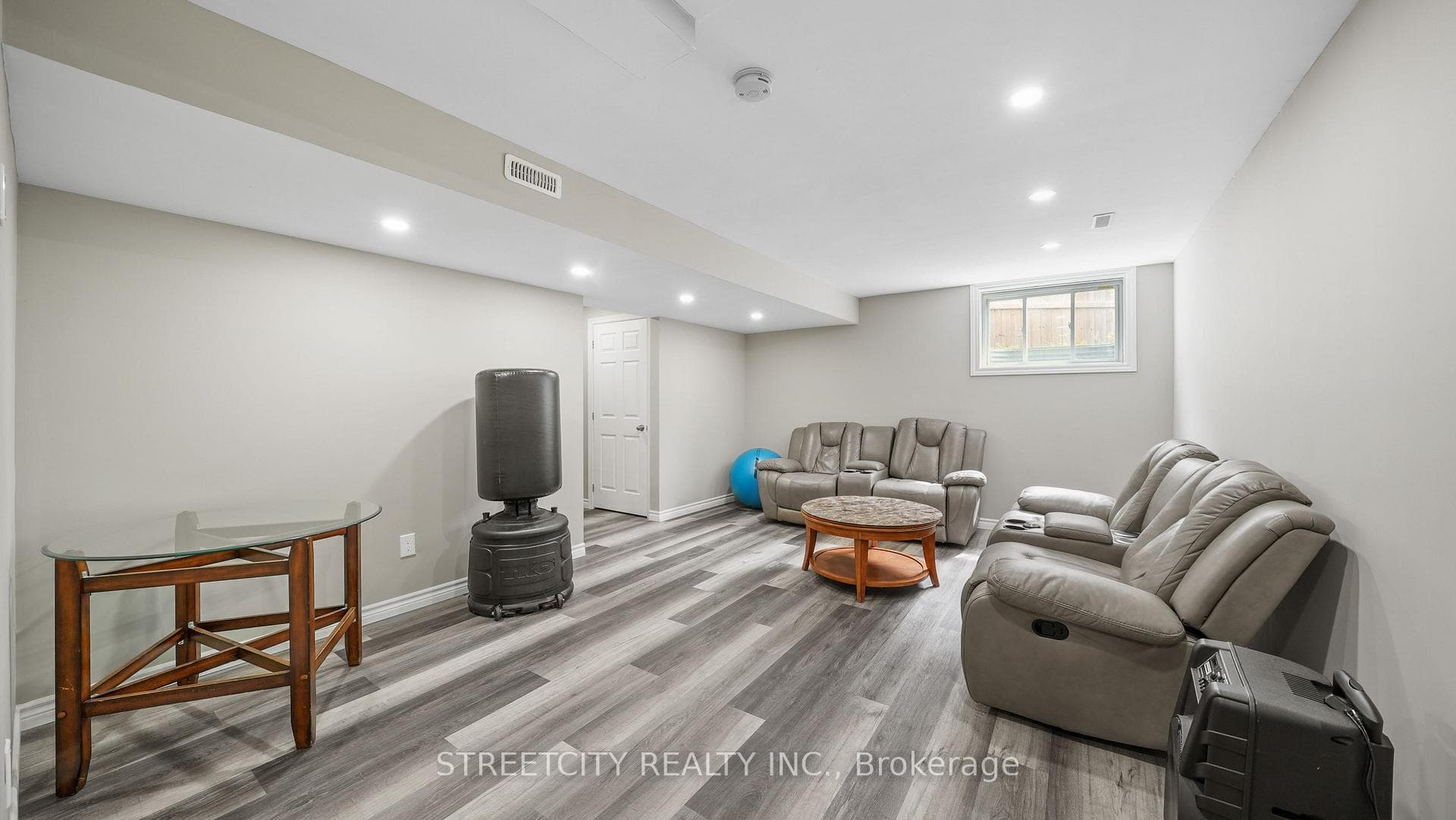 204 Peach Tree Boulevard photo 33