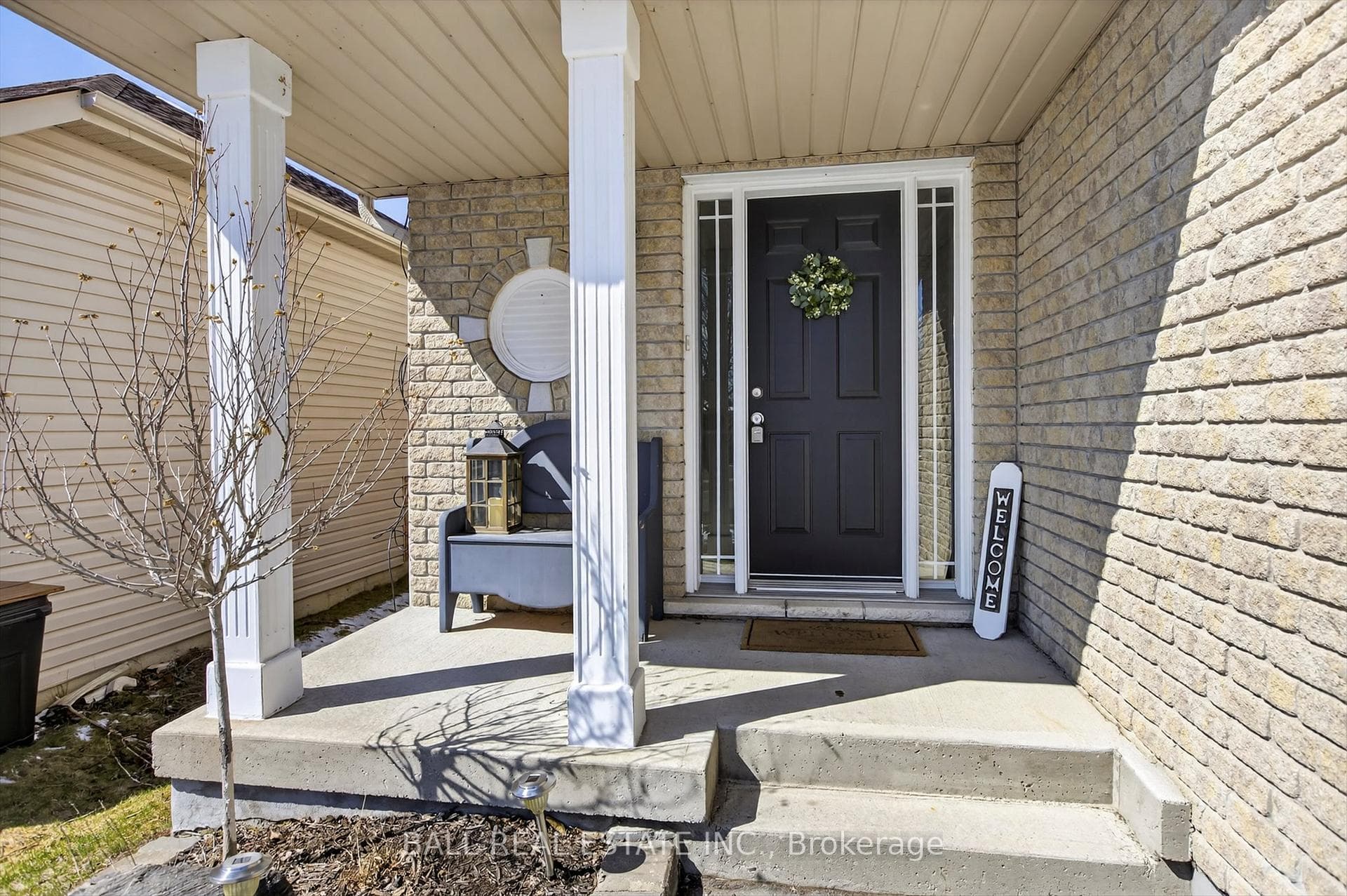 436 Abound Crescent photo 3