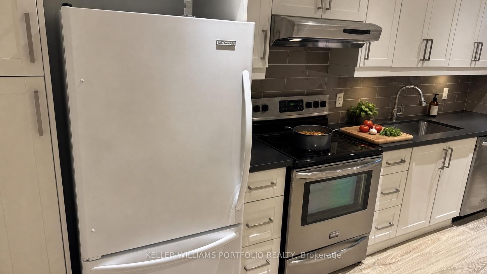 Clean kitchen