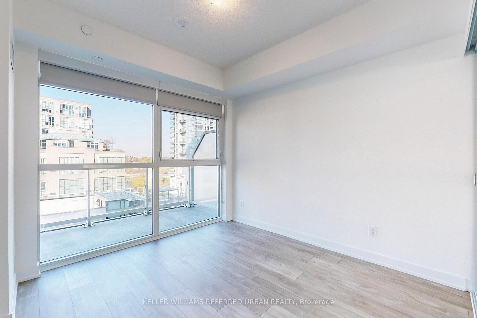 251 Manitoba Street Unit 711 photo 4