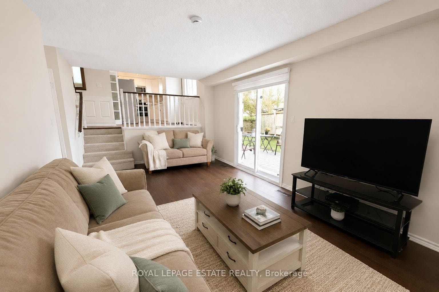 130 William Stephenson Drive photo 17