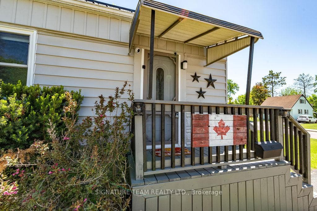 301 Chamberlain Street photo 15