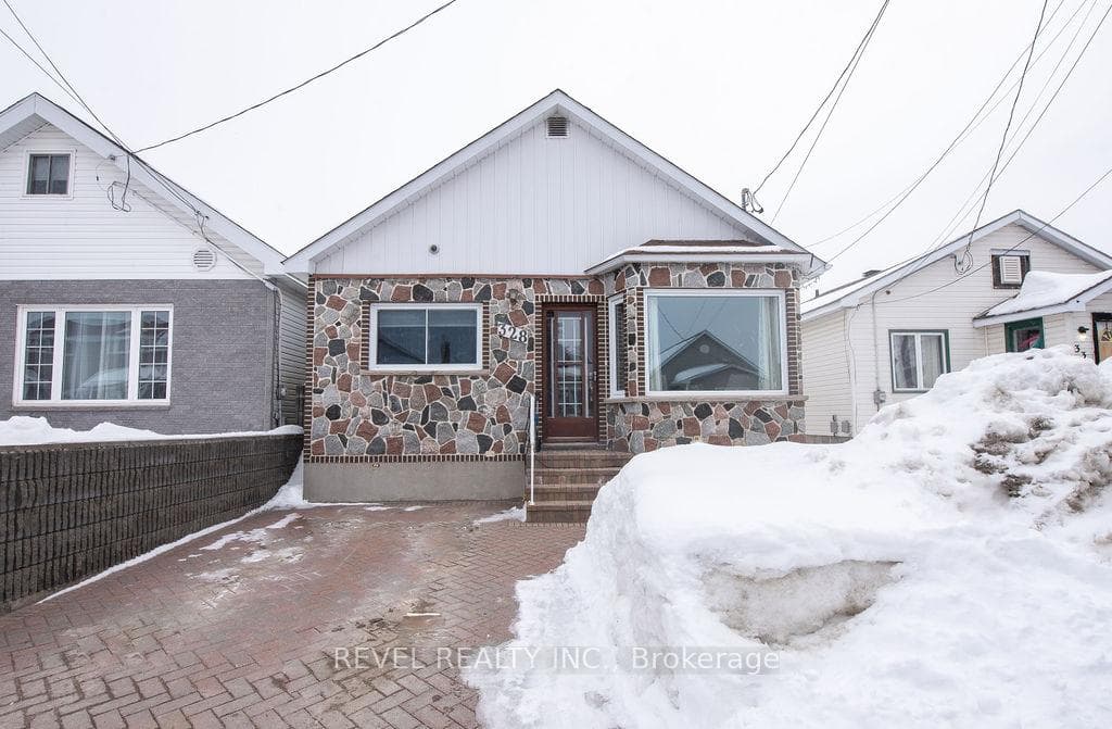 328 Birch Street photo 1