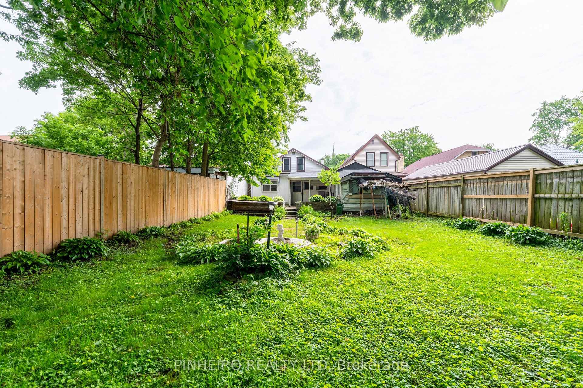 161 Dreaney Avenue photo 28