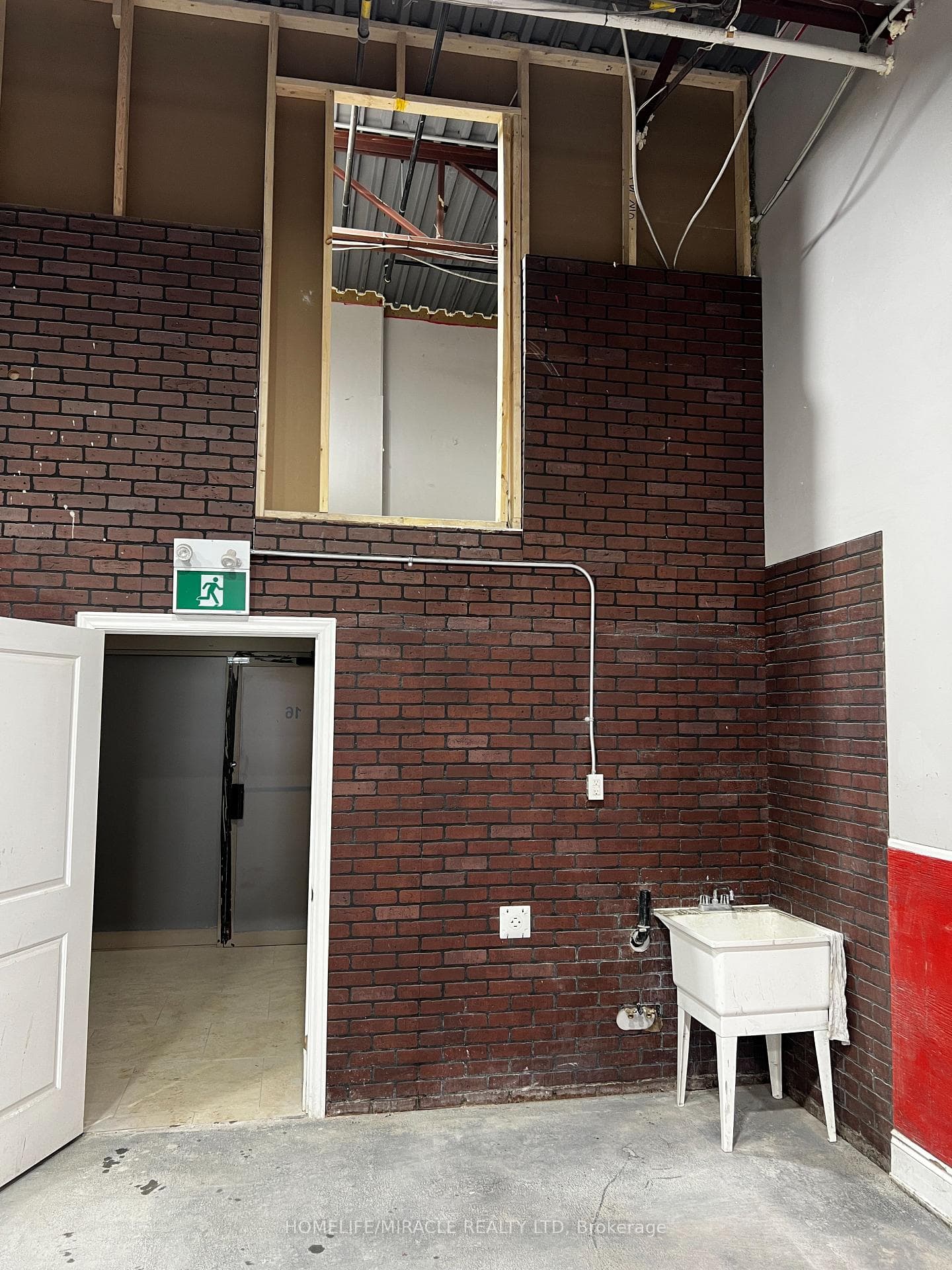 30 Hale Road Unit 16 photo 6