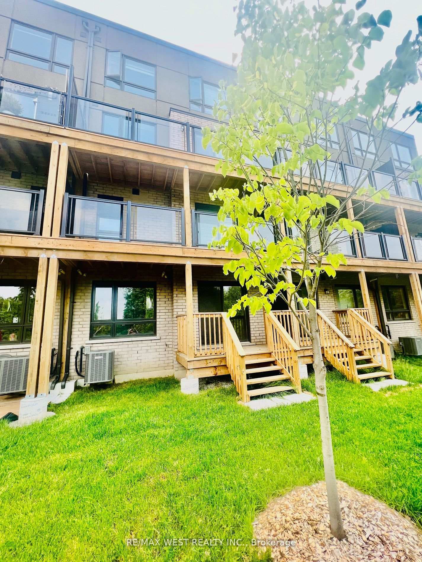 19 Woodstream Drive photo 26