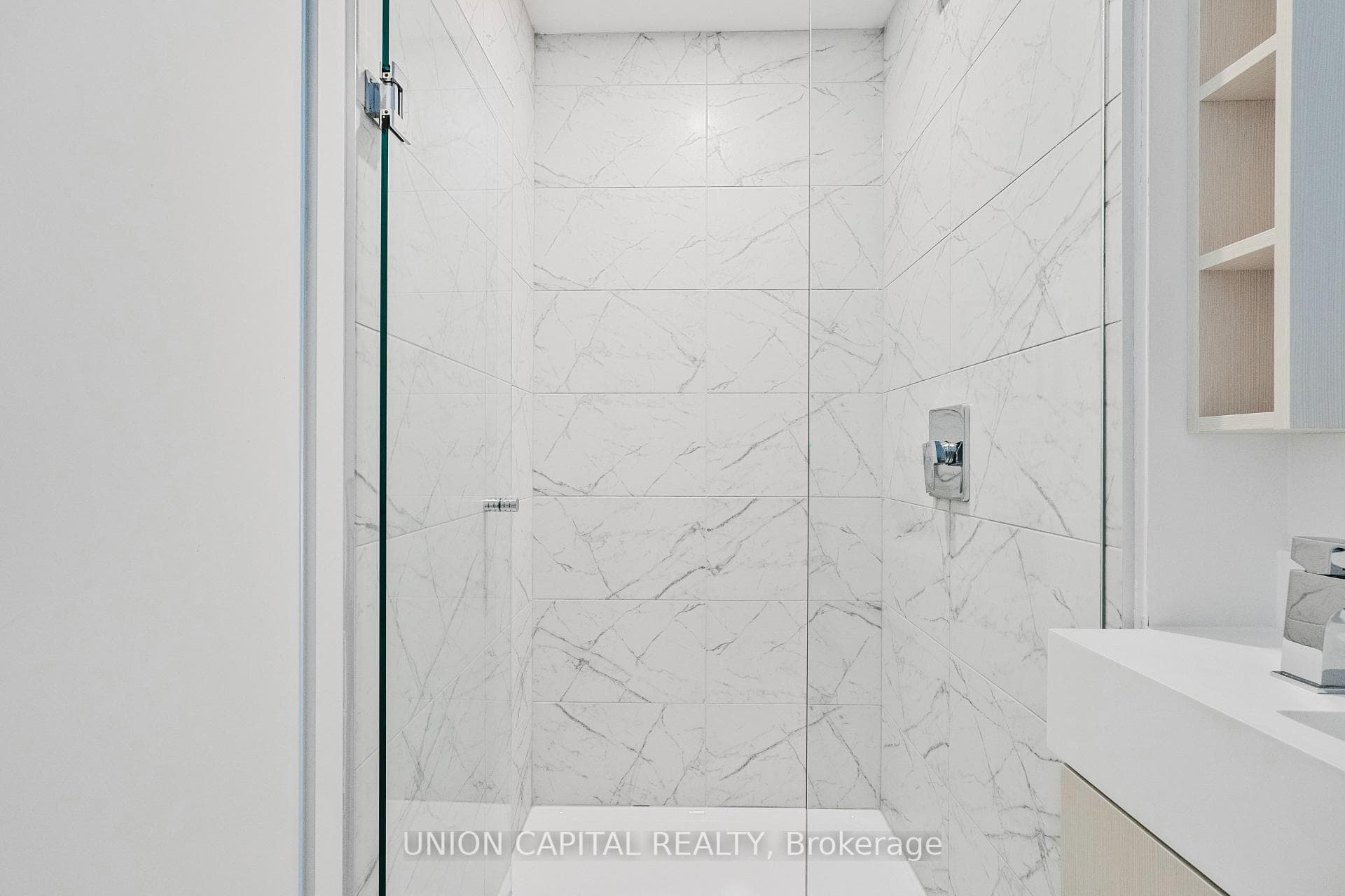 82 Dalhousie Street Unit 3517 photo 15