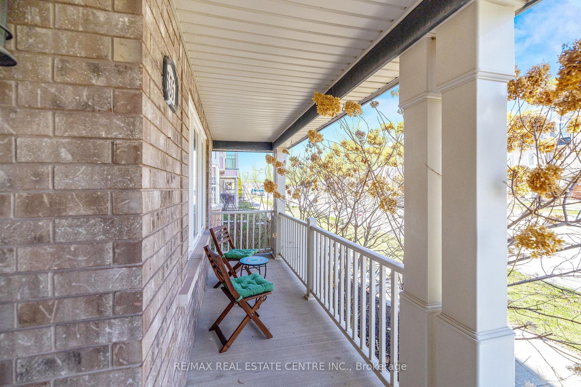 335 Dymott Avenue photo 4