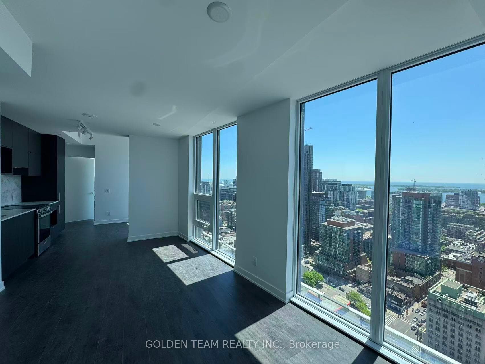 100 Queen Street Unit 3705 photo 4