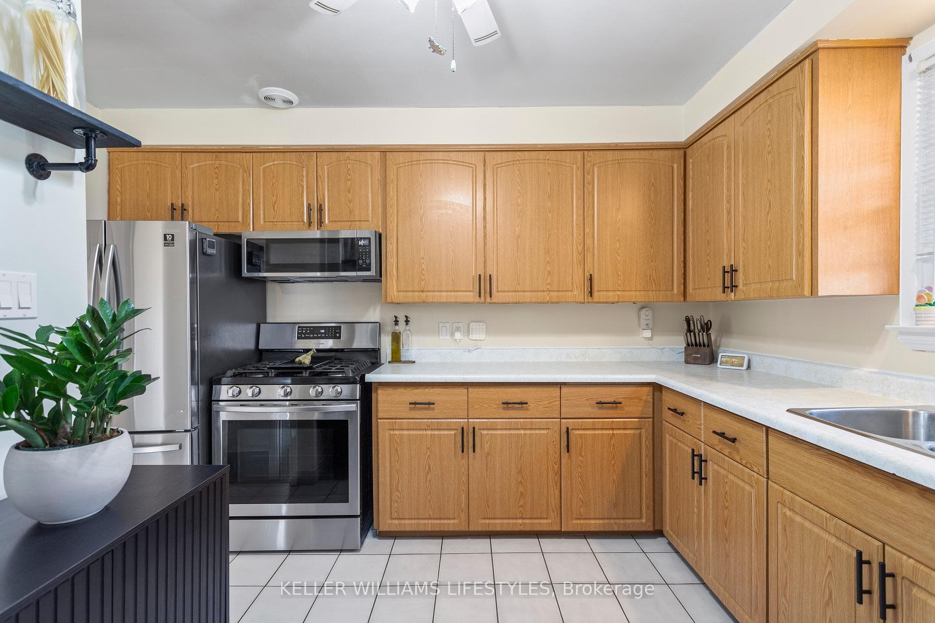 302 Spruce Street photo 9