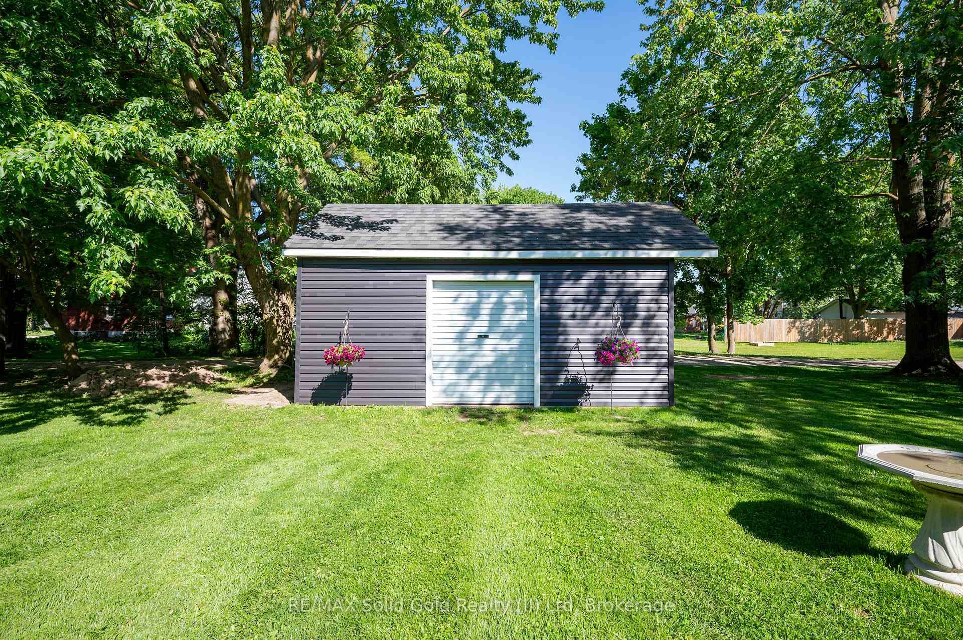 Shed