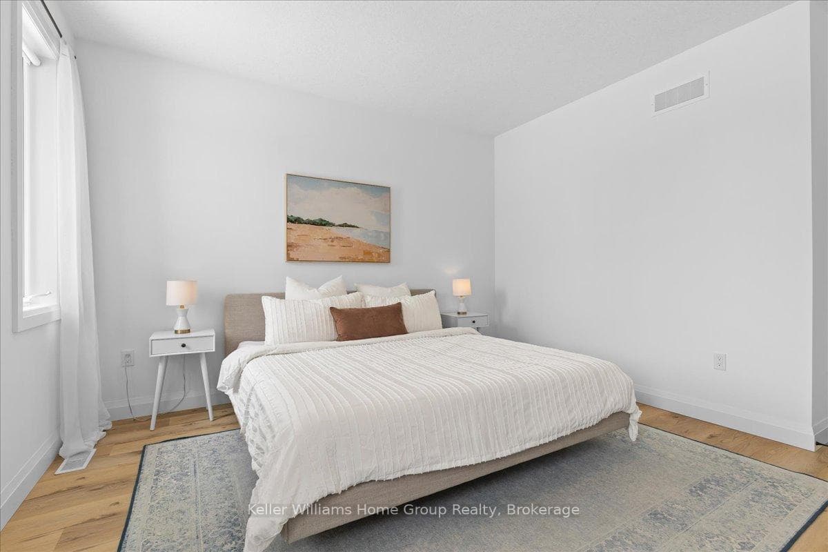 113 Walsh Street photo 22