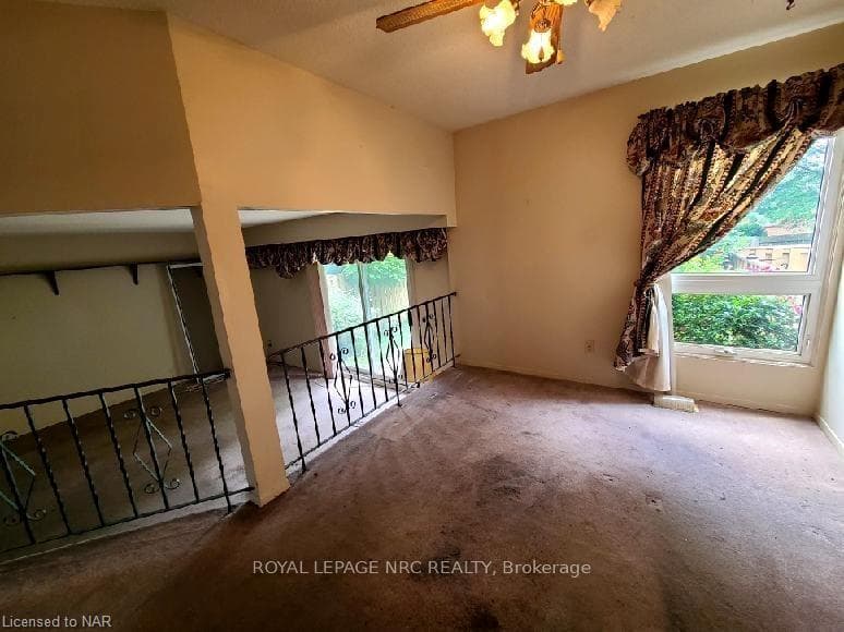 122 LAKESHORE Road Unit 23 photo 18