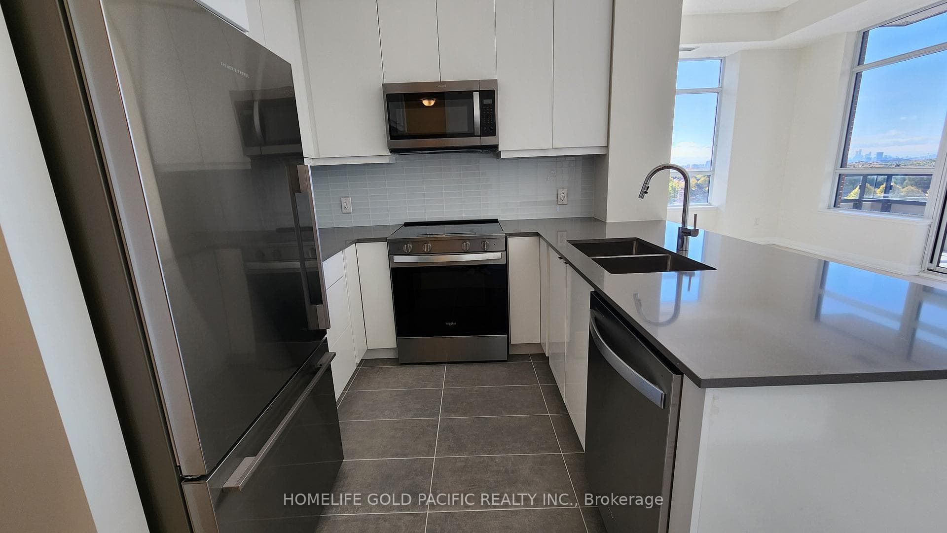 3260 Sheppard Avenue Unit 912 photo 2