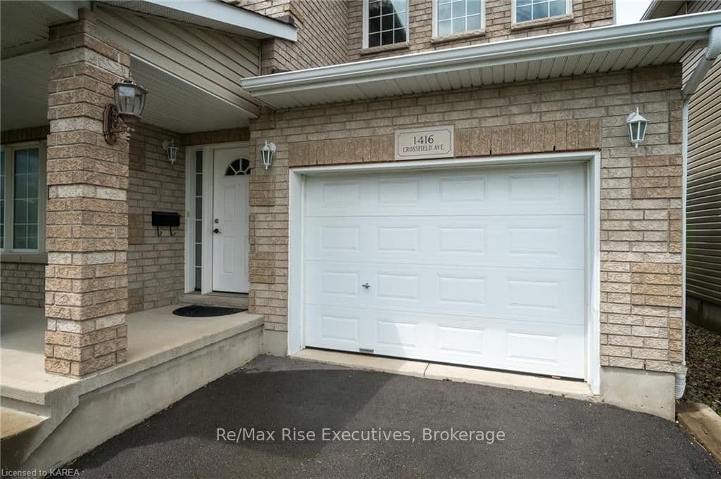 1416 CROSSFIELD Avenue photo 5