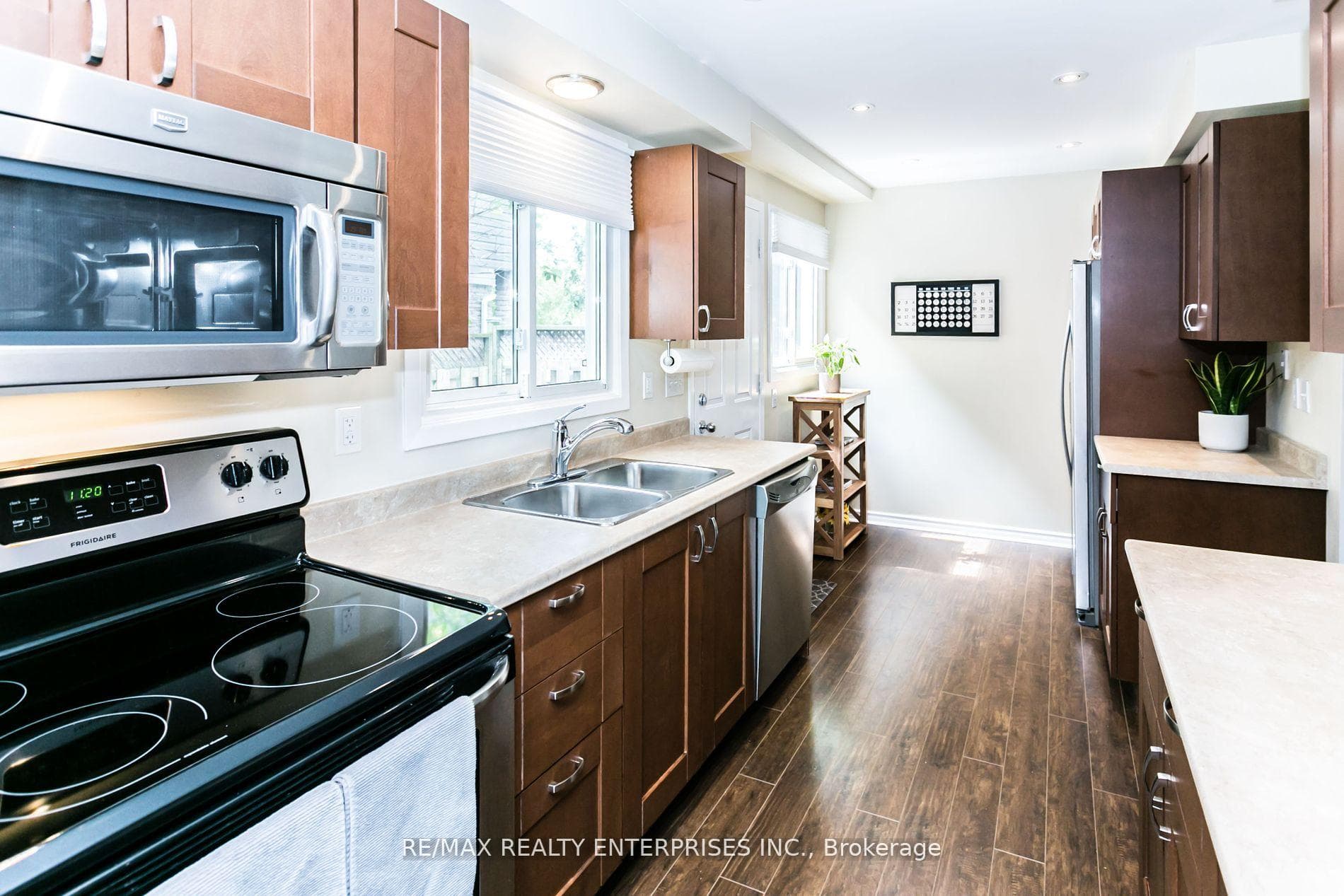 6969 Pamplona Mews photo 10