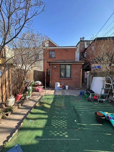120 Yarmouth Road photo 4