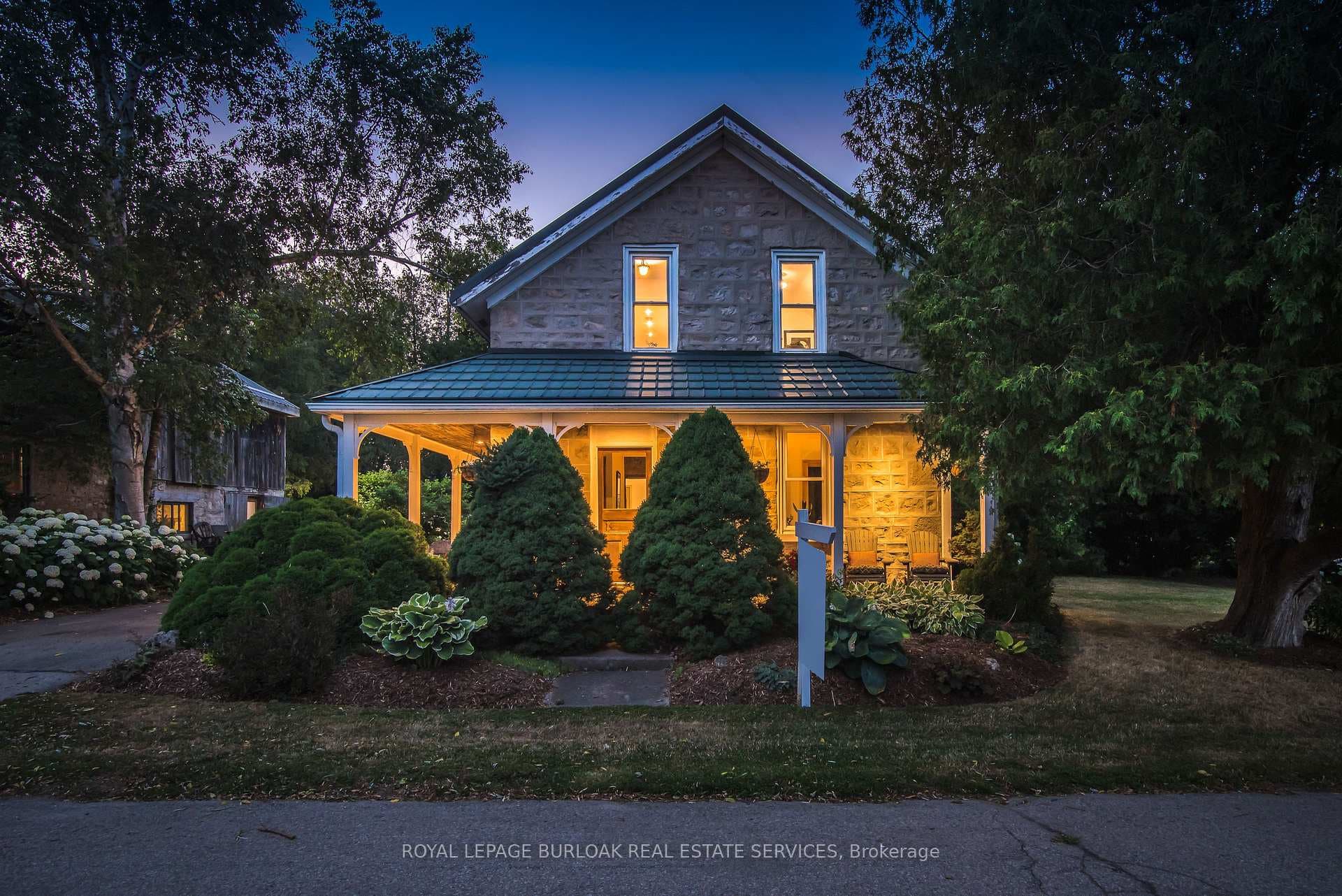 1608 Clyde Road photo 2
