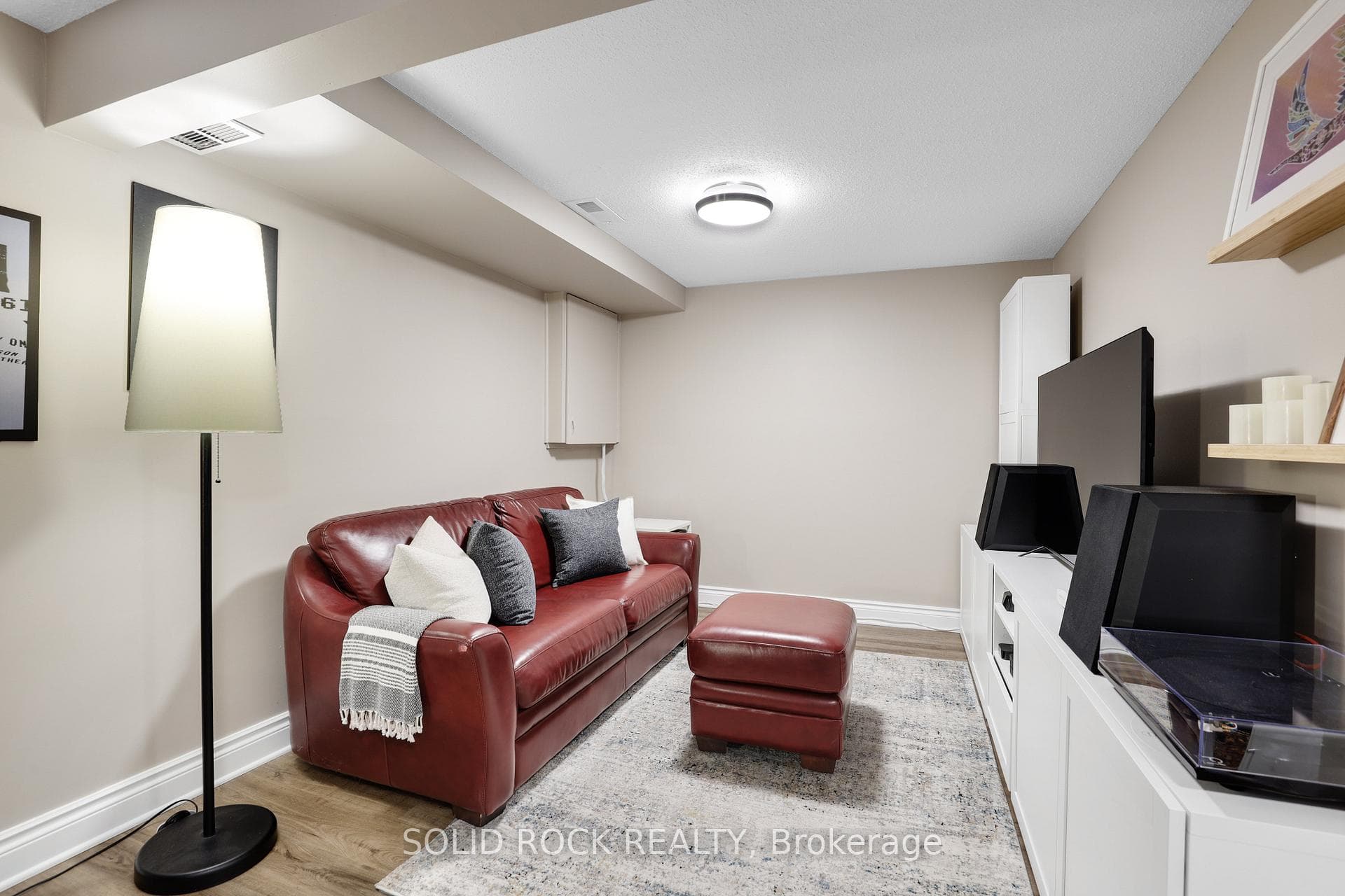 97 Beachview Private photo 22