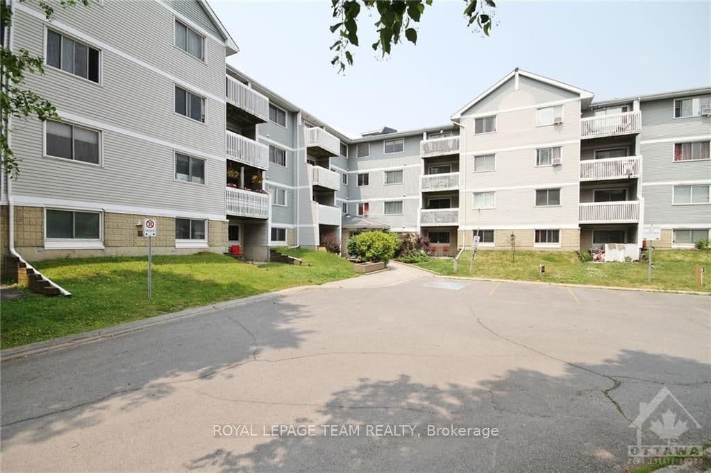 212 VIEWMOUNT Drive Unit 105 photo 2
