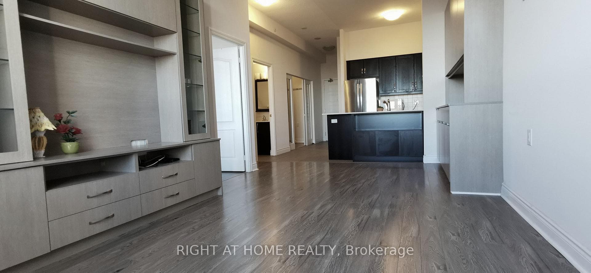 1 Sun Yat-Sen Avenue Unit 2553 photo 2