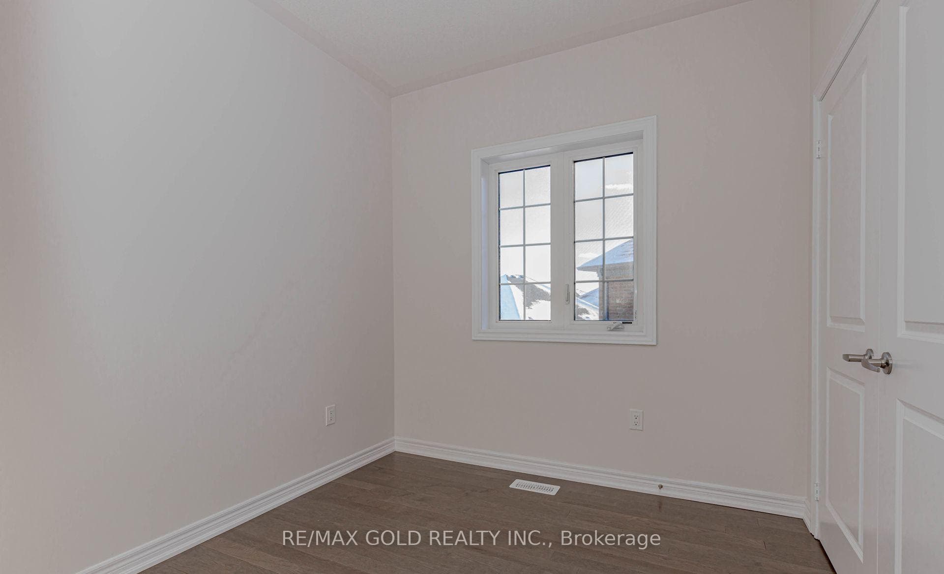 25 Sapwood Crescent photo 35