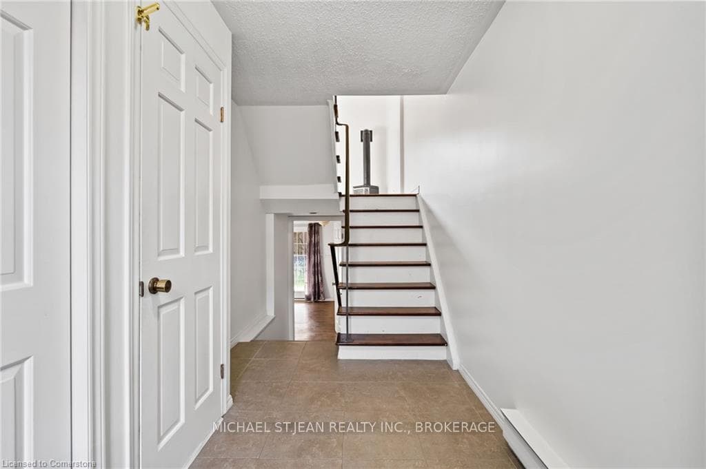 91 Livingston Avenue Unit 16 photo 10