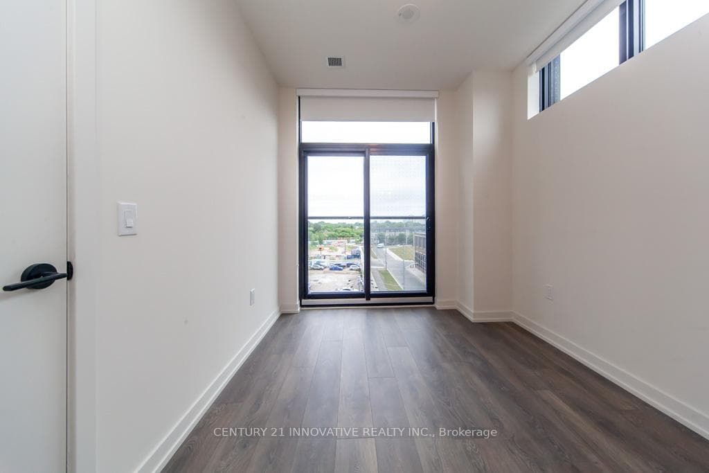 181 Sterling Road Unit 510 photo 24