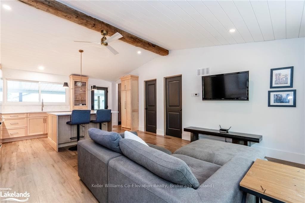 1694 TINY BEACHES Road photo 16