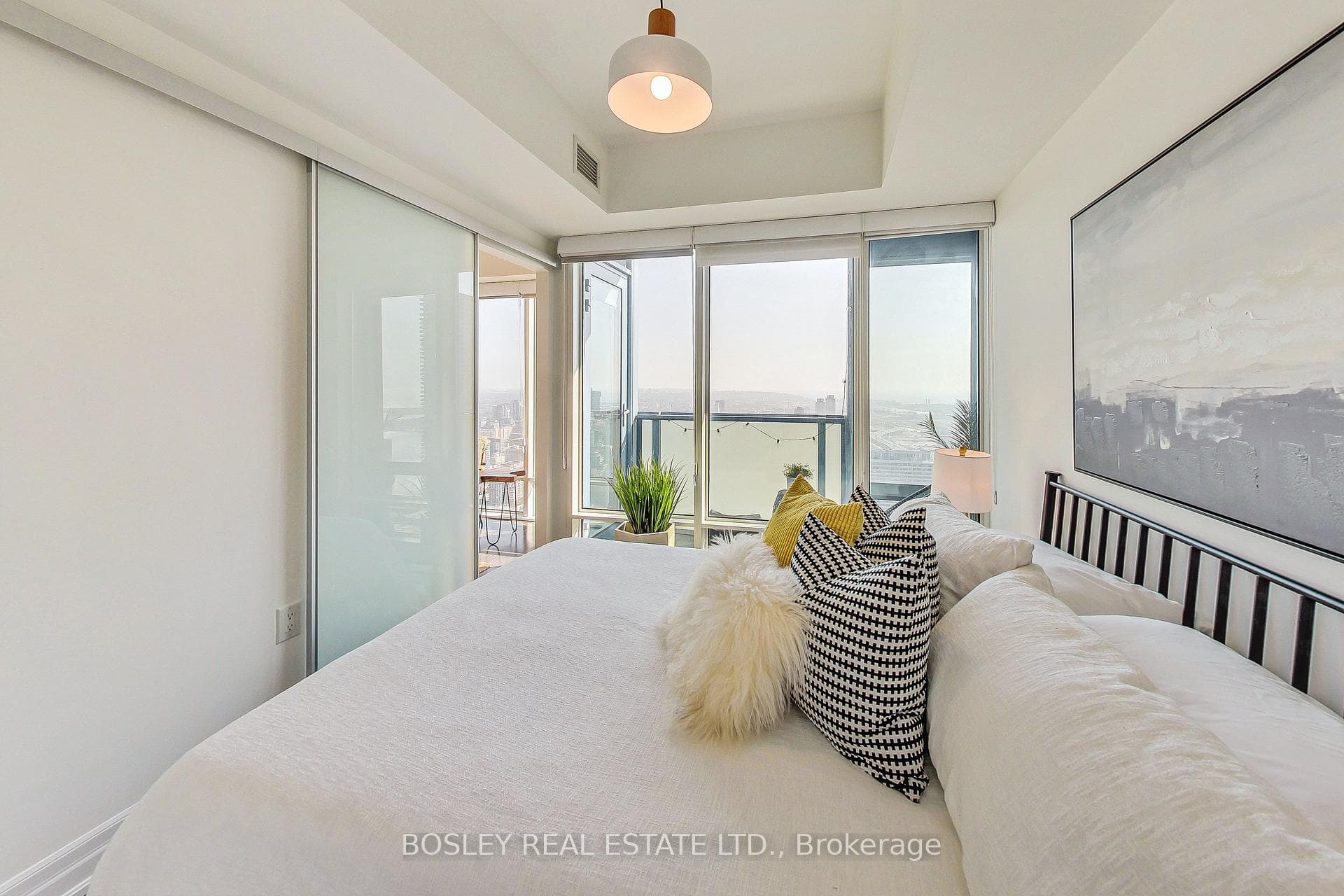 8 The Esplanade N/A Unit 5307 photo 13
