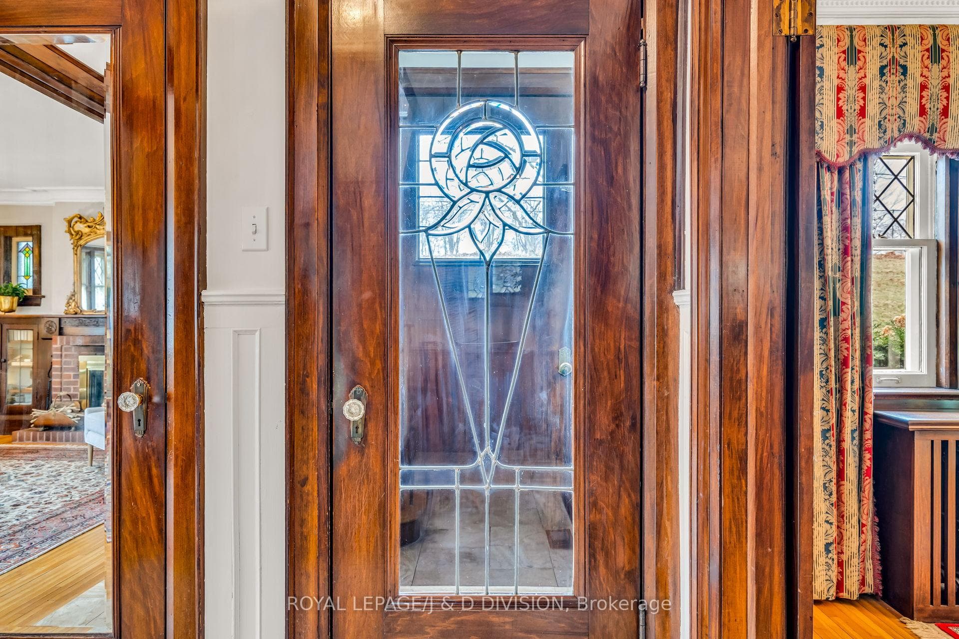 77 College View Avenue photo 4