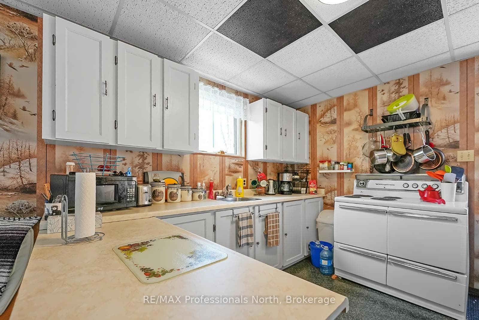 1025 Manitou Road photo 11