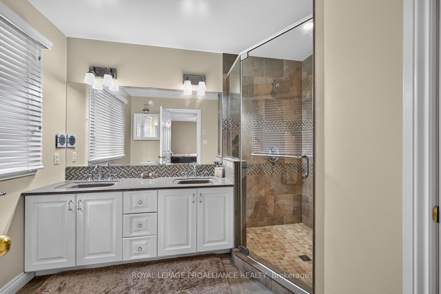 1099 Bridlewood Drive photo 26